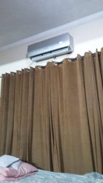 valvet curtains 1