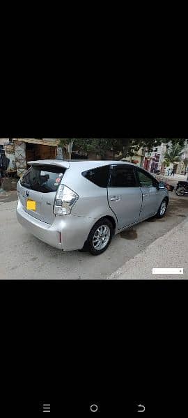 Toyota Prius Alpha 2012 2