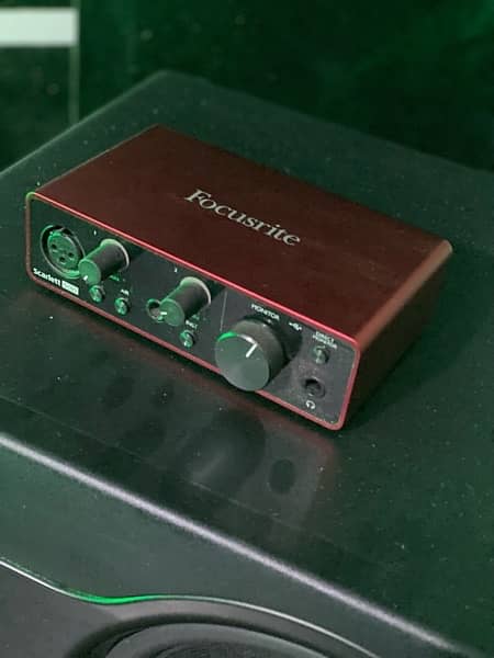 Focusrite Scarlett Solo 2i2 3rd Generation Sound Card For Sale 3