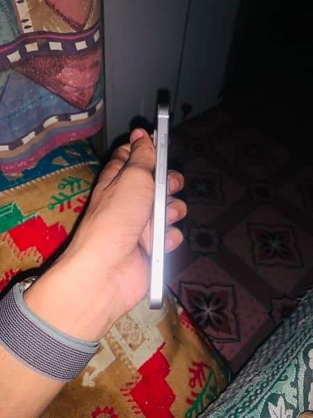 Iphone 13 10by10 connection battery helath 85 all okyz ha 3