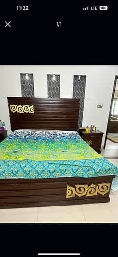 sale on  new dubai style wooden  versache design  bed side tables