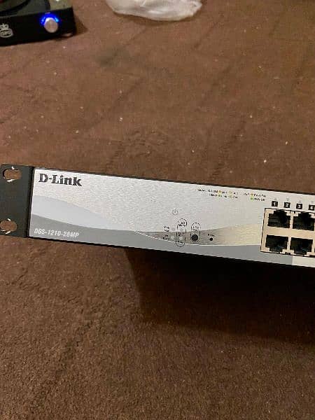 dlink DGS-1210-28MP/Networking Switche 2