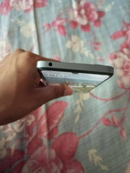 redmi 13c 6/128 condition 10/9 box/charger with back cover 2