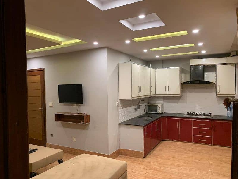 1 Bedrooms Furnished Flat Available on Daily Basis Rent 5