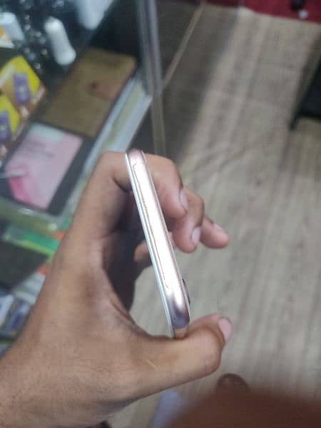 Apple Iphone 8 non pta factory unlocked 1