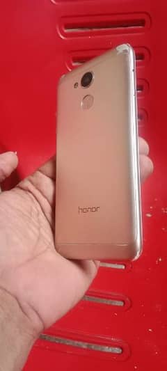 honor Y6S  3/32 0