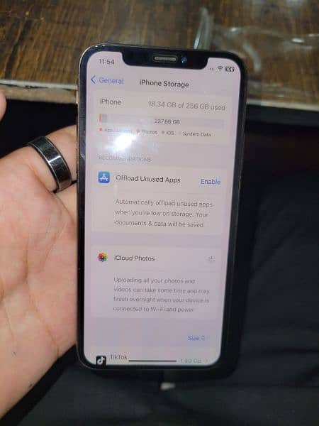 Iphone Xs 256 GB Golden pta approved 4