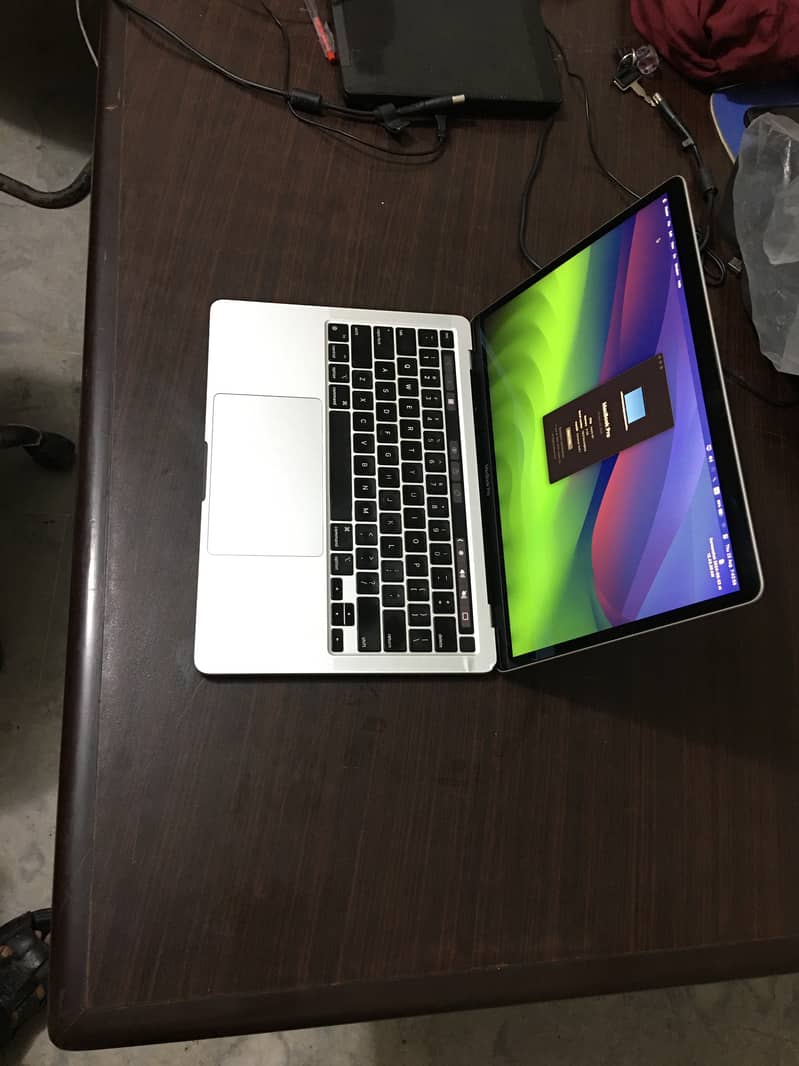 Macbook Pro  | M1 | 8GB | 250GB | 13-inch | little scratch on Body 2