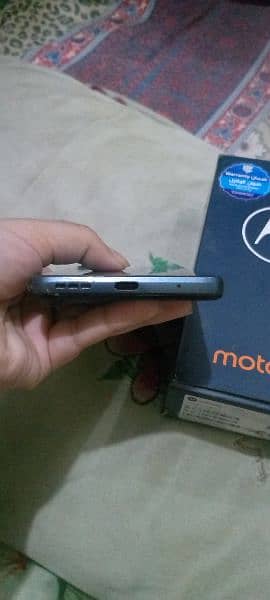 moto e 32 phone 4/64 2