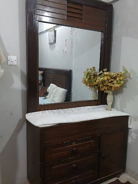 wooden dressing table 2