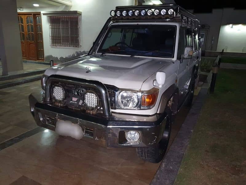 Toyota Land Cruiser 1991 6