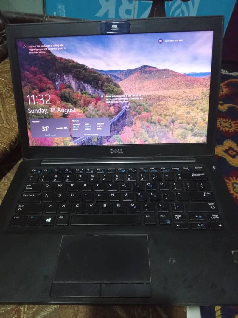 DELL Laptop 3