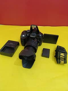 Nikon D5300 DSLR with 18-55mm VR lens