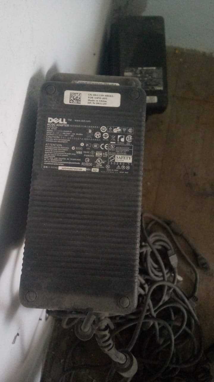 Dell 12v 18amp original 1