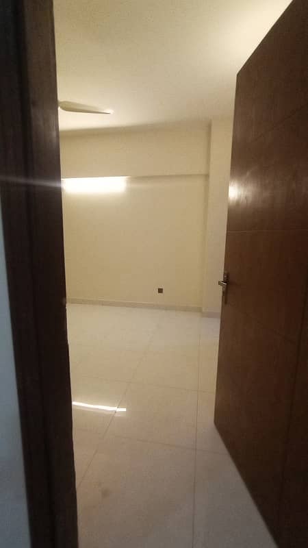 2400 Sqr Feet Sarah Grands 4 Bed D. D Flat Available For Rent 24