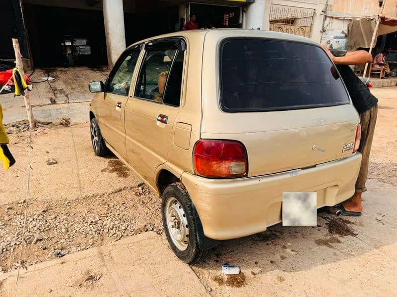 Daihatsu Cuore 2004 1