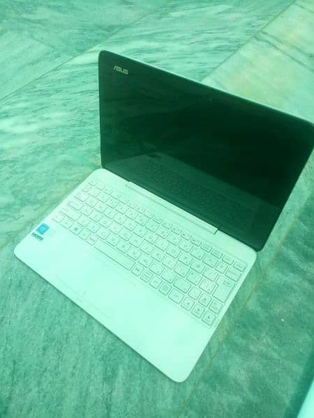 ASUS TOUCH LAPTOP 0