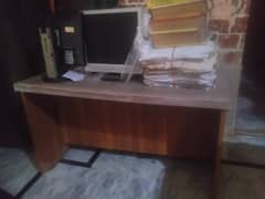 office table for urgent sale 0