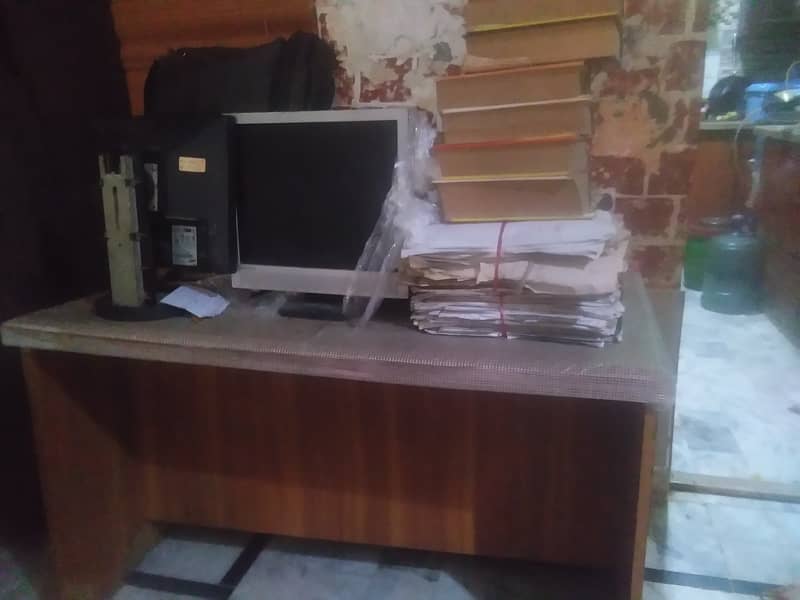 office table for urgent sale 1