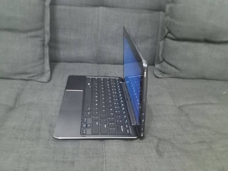 Dell Touch Laptop 1