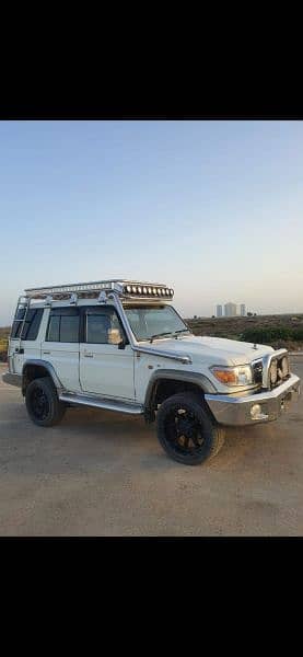 Toyota Land Cruiser 1991 3