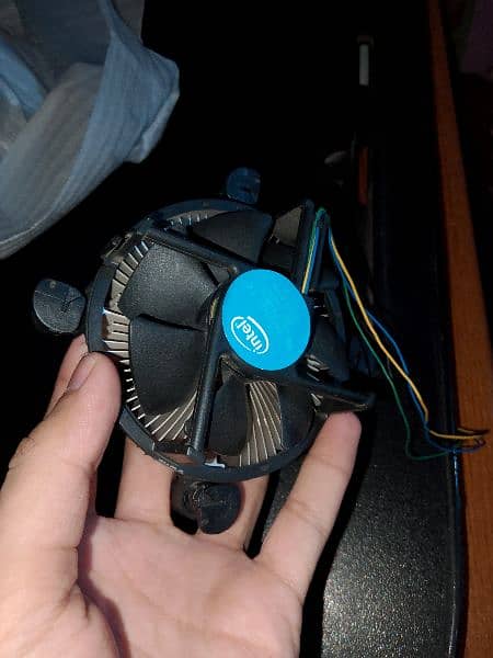 fan with cooling system for processor 3