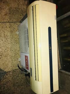 AC 1.5 Ton TCL (Air Conditioner)