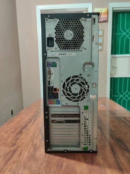 HP Z220 workstation 2