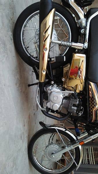 Honda BLACK GOLD 4