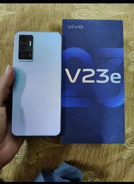 vivo 23e first hand with box 1