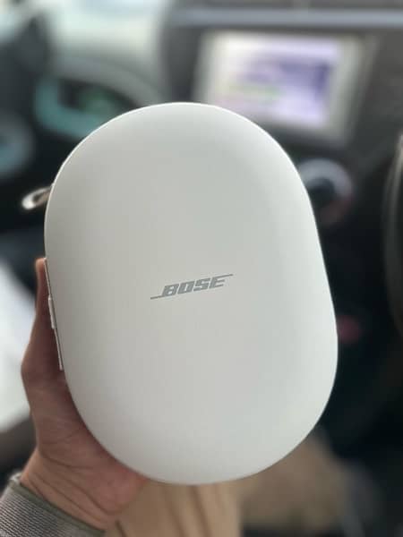 BOSE QC ULTRA headphones - bluetooth/wireless. 2