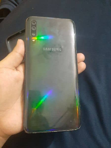 Galaxy A70 6/128 19000 4