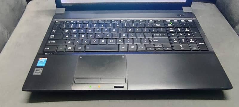 10by10 condition i5 4th toshiba laptop 4