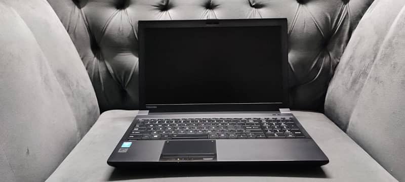 10by10 condition i5 4th toshiba laptop 7