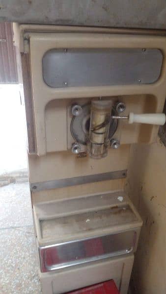 Pizza oven Coke chiller and slush machine in very good condition 9