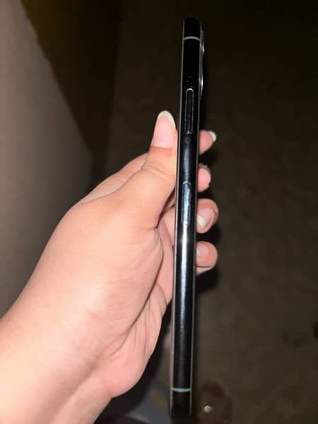 Iphone 11 pro max pta approved 3