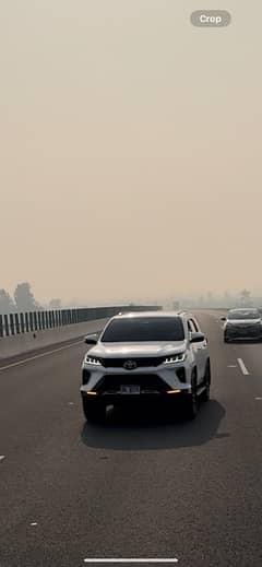 Toyota Fortuner Legender 2022