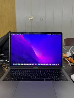 Macbook pro 2017 8Gb 0