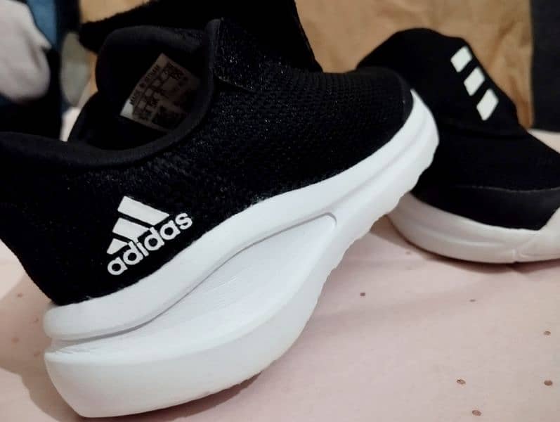 adidas and nike shoes for sell 13