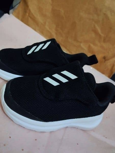 adidas and nike shoes for sell 16