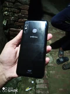 Infinix hot 8 with box and charge 4/64 0