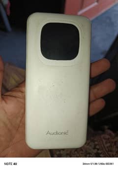 10000 Benz power bank brand AUdionic.