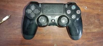 PS4 controller