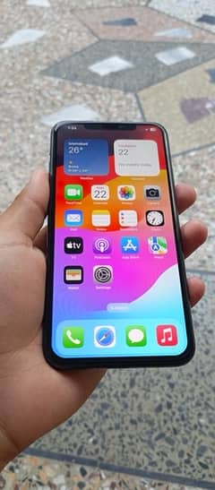 iphone 11 Pro Max (512gb with box charger) 0