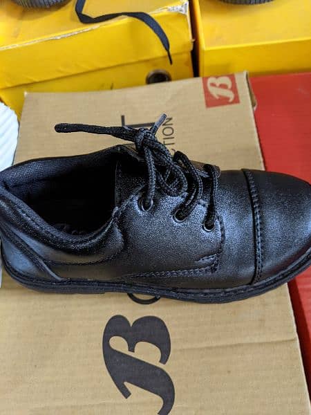 School shoes for boys. 2