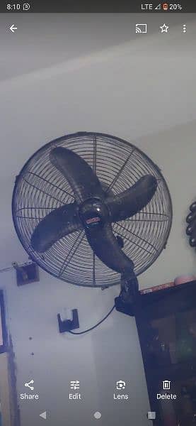 3 royal bracket fan 2