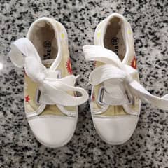 Breakout Kids Sneakers, Size 26