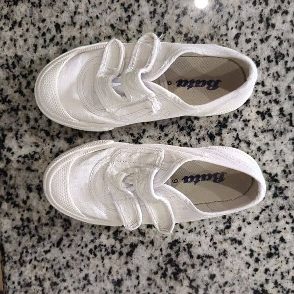 Bata Fleet Shoes / PT Shoes / Sports Shoes, Size 9, Unisex for Kids 1