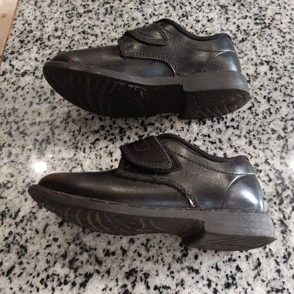 2 School Shoes, Bata, 450 each 2