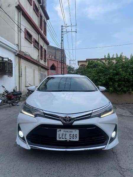 Toyota Altis Grande 2017 0